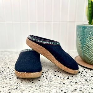 Haflinger GZ clogs | size 40 Navy